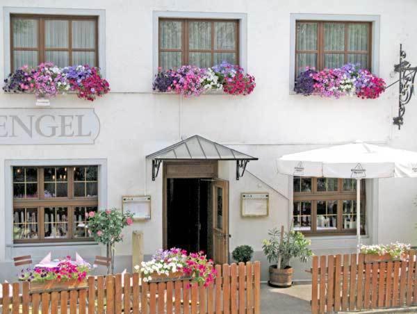 Hotel Restaurant Engel Pfaffenweiler Kültér fotó